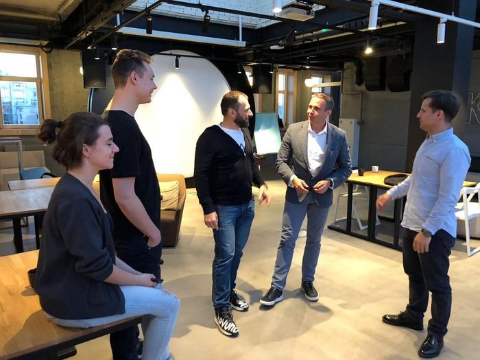 Explaining the business to Oskar Hartman in 2018. Most of that year was spent describing a market that people were quite sure did not exist.